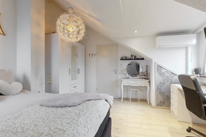 Foto 22 van Robert Stolzhof 83