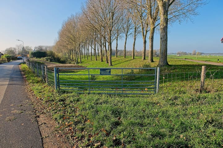 Photo 15 of Waalbandijk