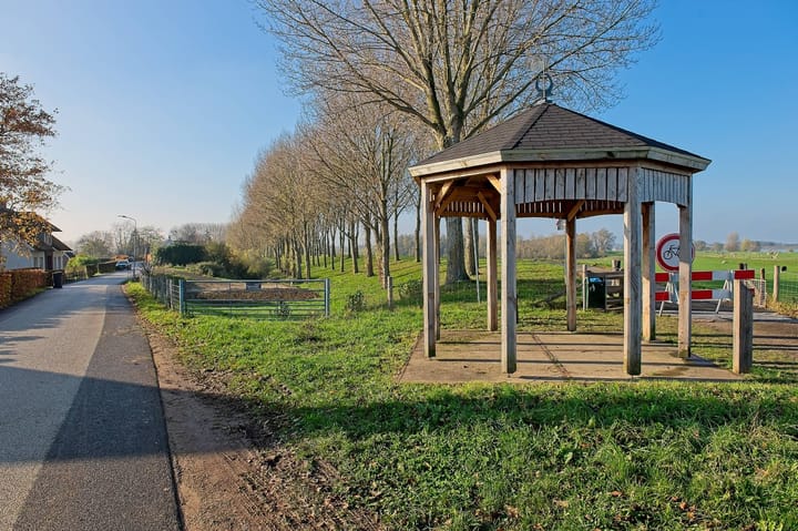 Photo 16 of Waalbandijk