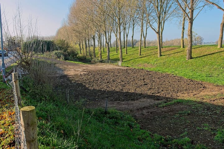 Photo 17 of Waalbandijk