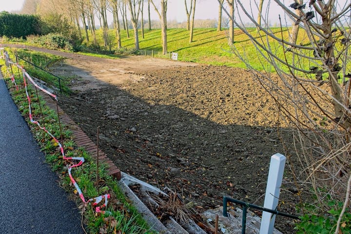 Photo 18 of Waalbandijk