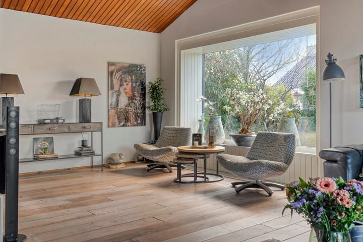 Foto 12 van Van der Duyn van Maasdamlaan 10