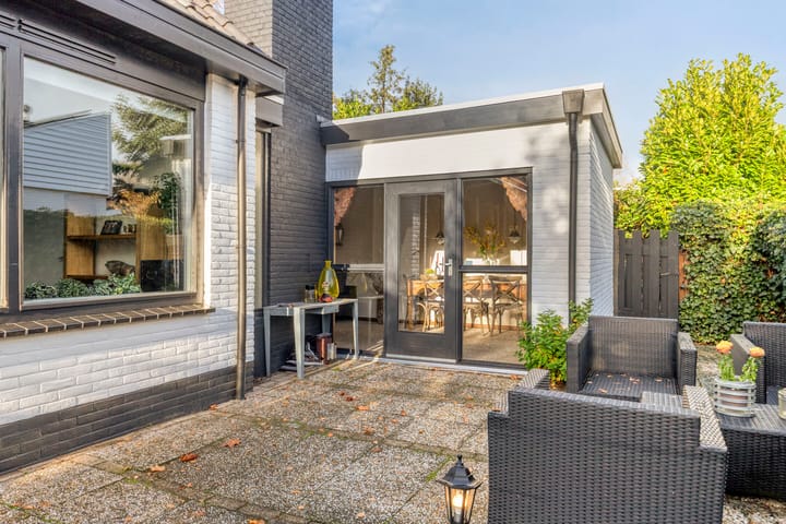 Foto 42 van Van der Duyn van Maasdamlaan 10