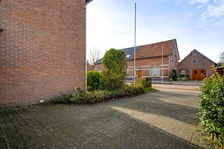 Foto 44 van Dorpstraat 18