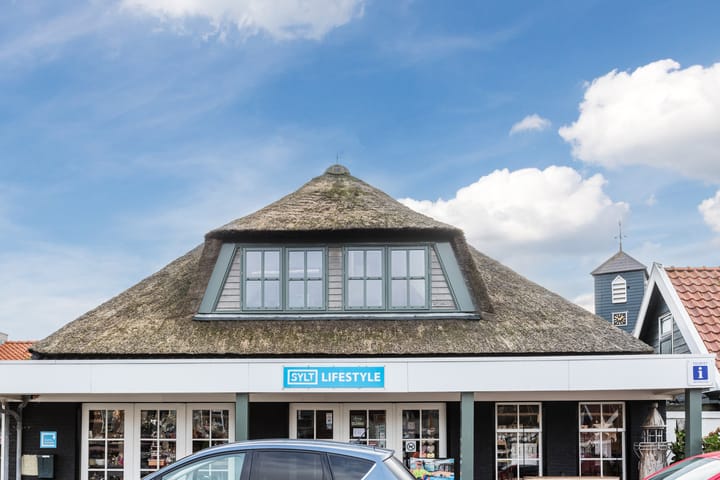 Foto 2 van Dorpsplein 16-C