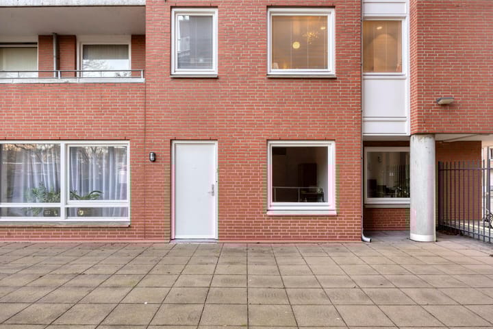 Photo 8 of Sphinxlunet 52-A