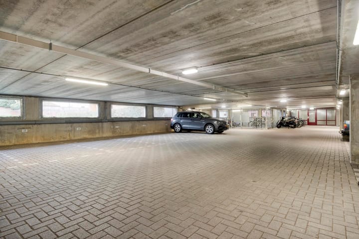 Photo 37 of Sphinxlunet 52-A