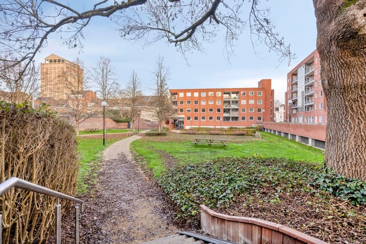 Photo 34 of Sphinxlunet 52-A