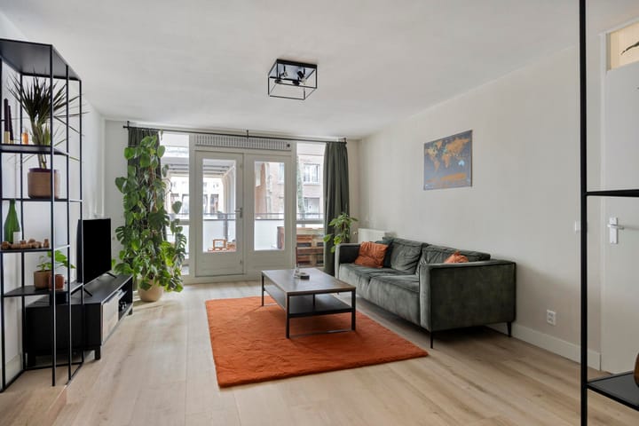 Photo 16 of Sphinxlunet 52-A