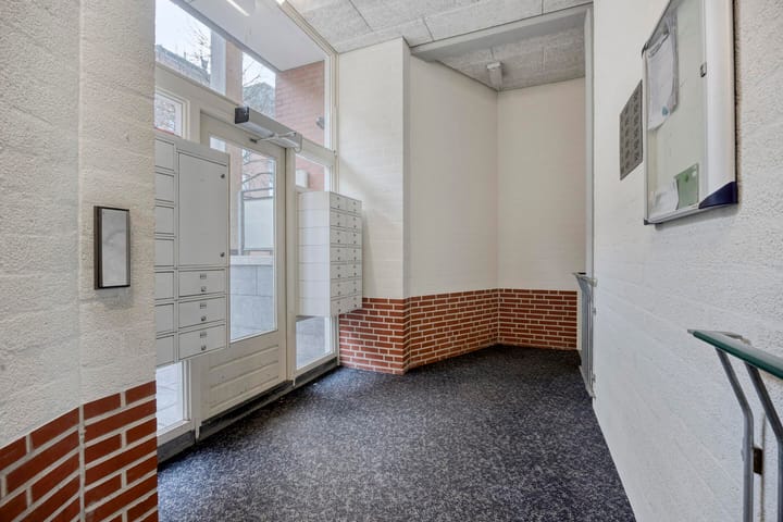 Photo 5 of Sphinxlunet 52-A