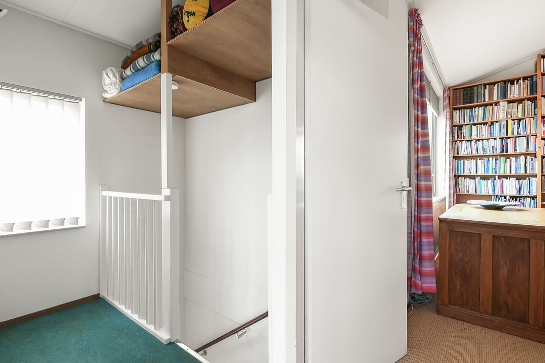 Foto 37 van Femina Mullerstraat 94