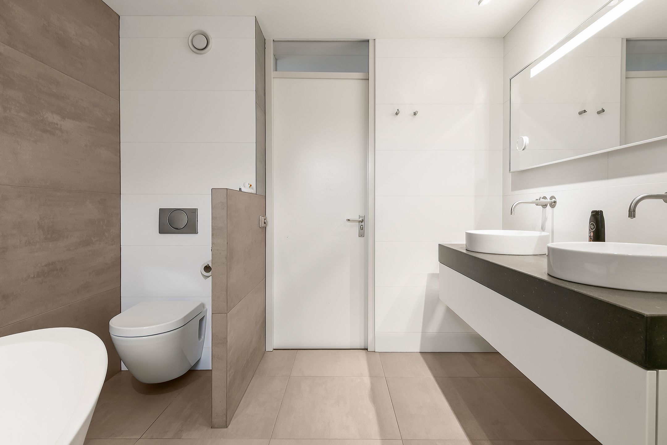 Foto 30 van Femina Mullerstraat 94