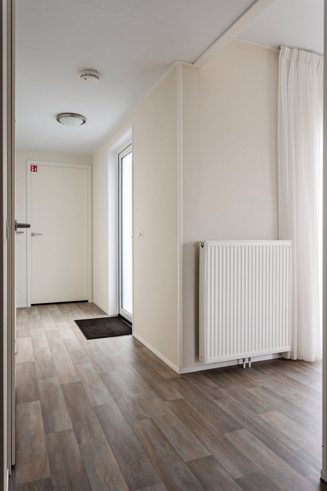 Photo 8 of Zeedijk 24-491