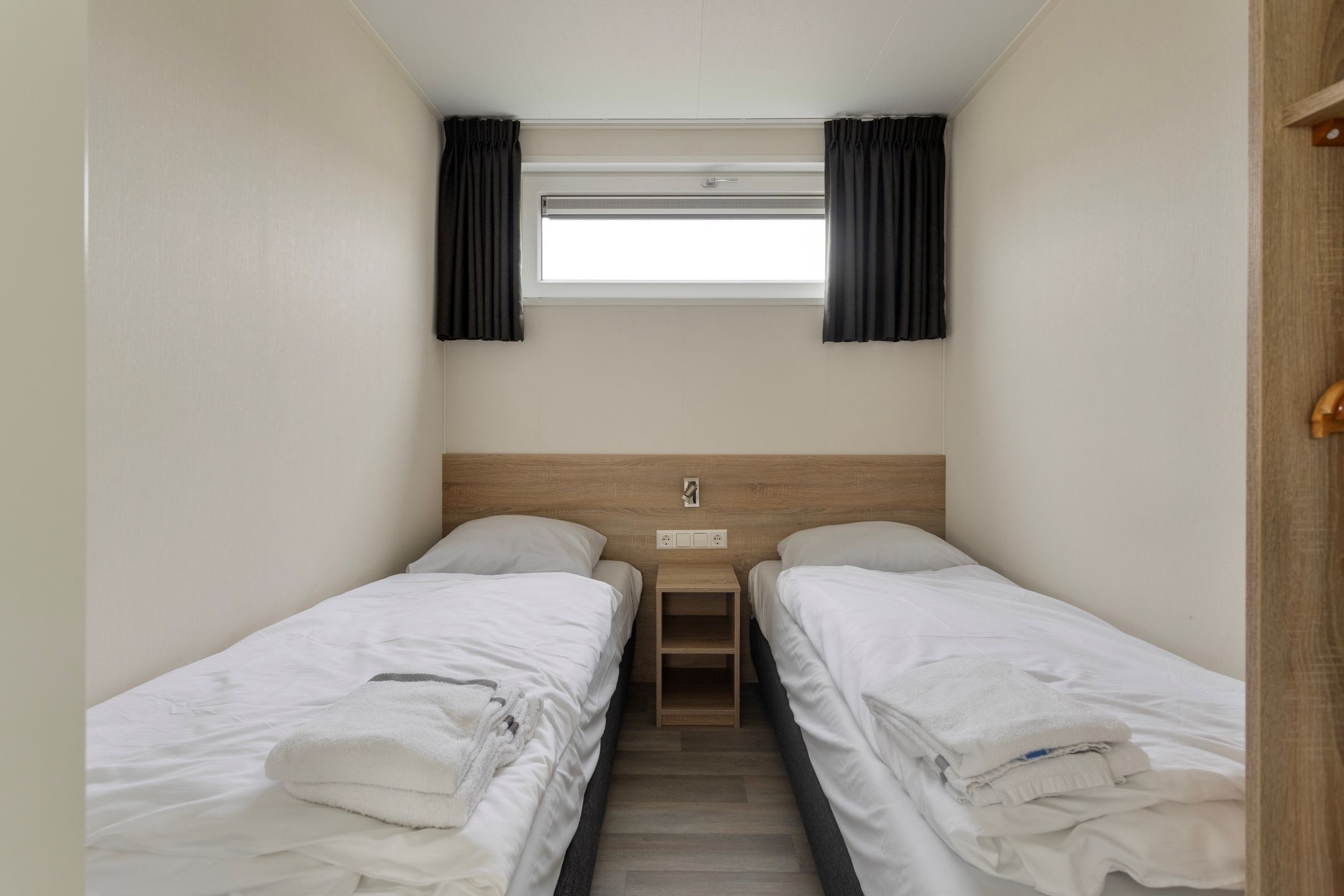 Photo 15 of Zeedijk 24-491