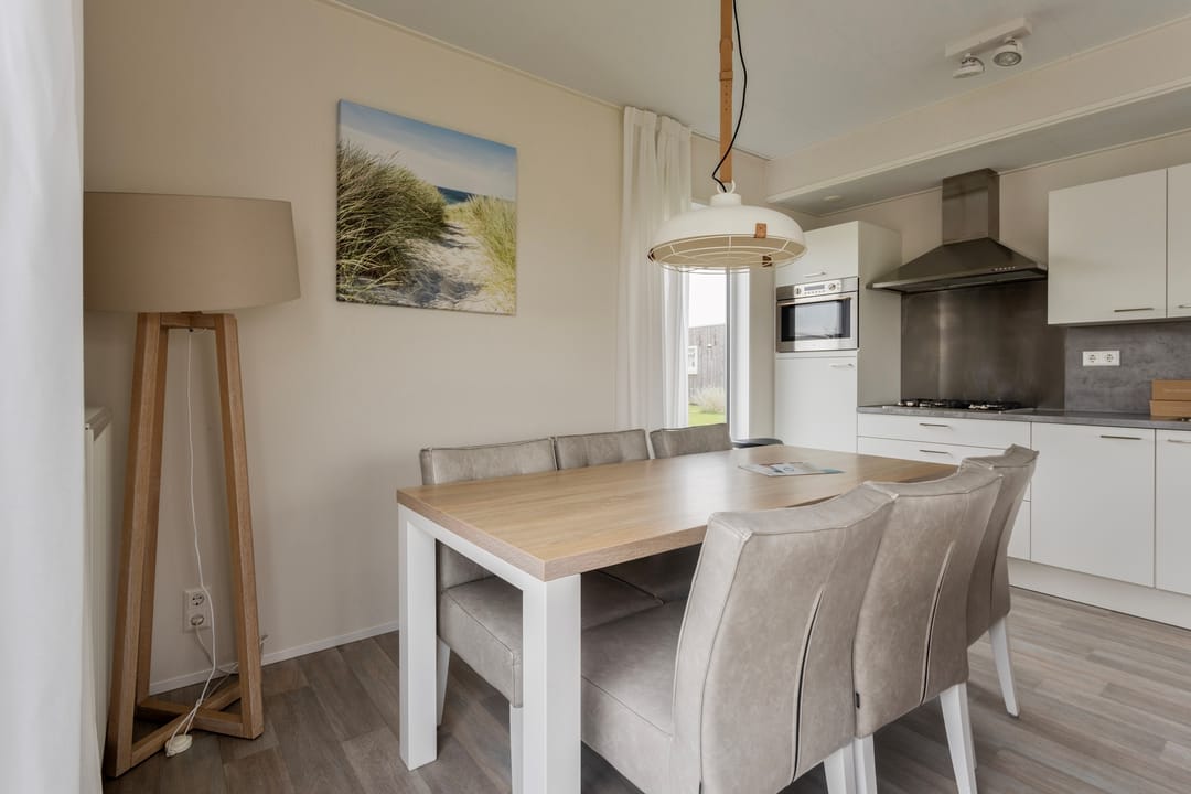 Photo 11 of Zeedijk 24-491