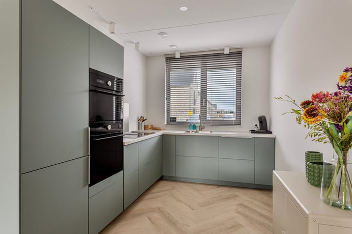 Photo 3 of Tanzaniet 19