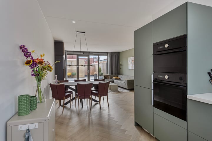 Photo 13 of Tanzaniet 19