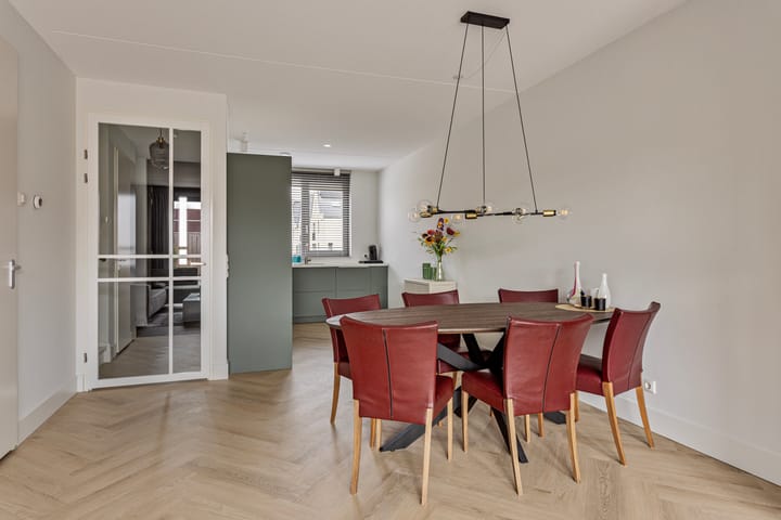 Photo 11 of Tanzaniet 19