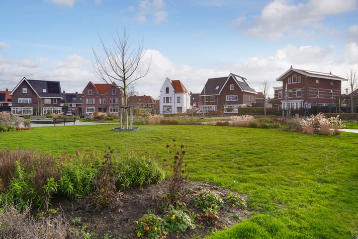 Foto 42 van Louis Armstrongstraat 56