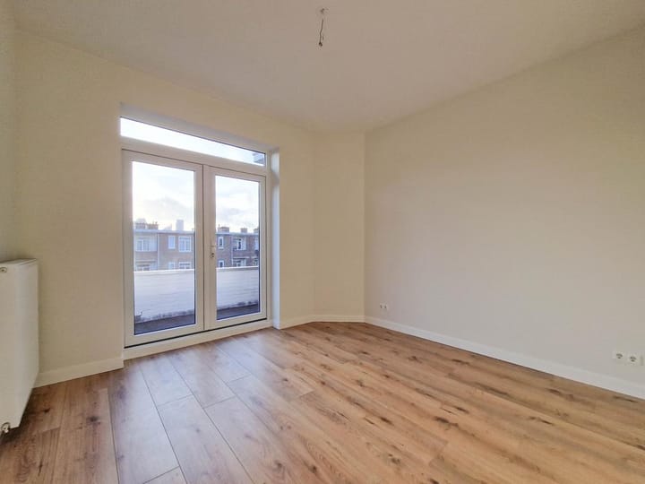 Foto 16 van Carel Reinierszkade 189