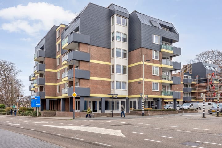 Foto 1 van Trianon 30