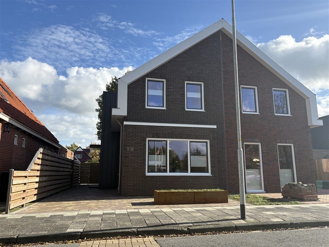 Photo 2 of Sportterreinstraat 176