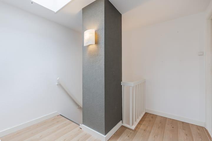 Foto 28 van Roerdompstraat 33