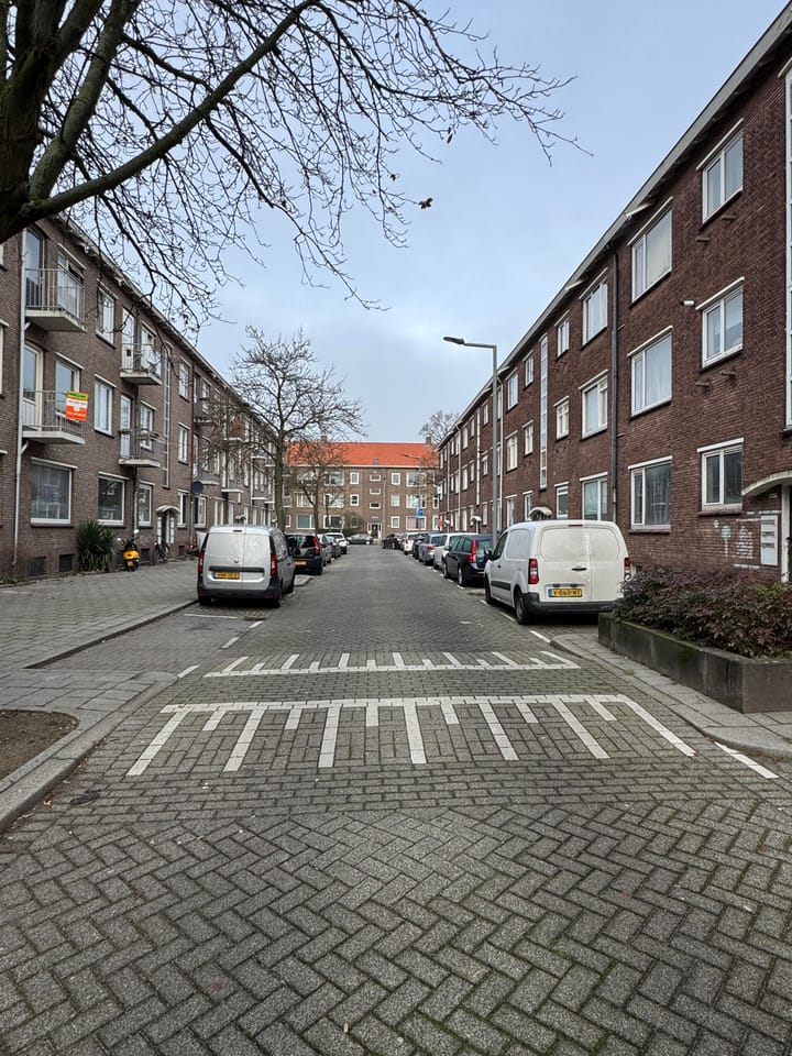 Foto 10 van Madeliefstraat 18-B