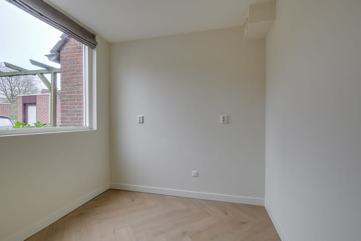 Photo 24 of Jan Paetsplein 28