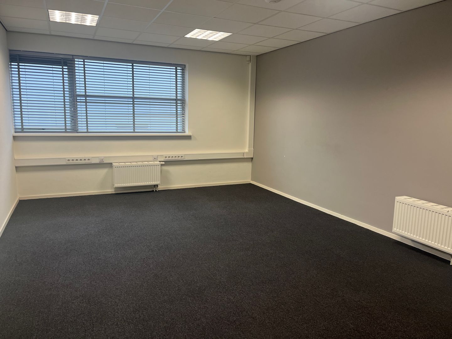 View photo 1 of Vossenkamp 7-d