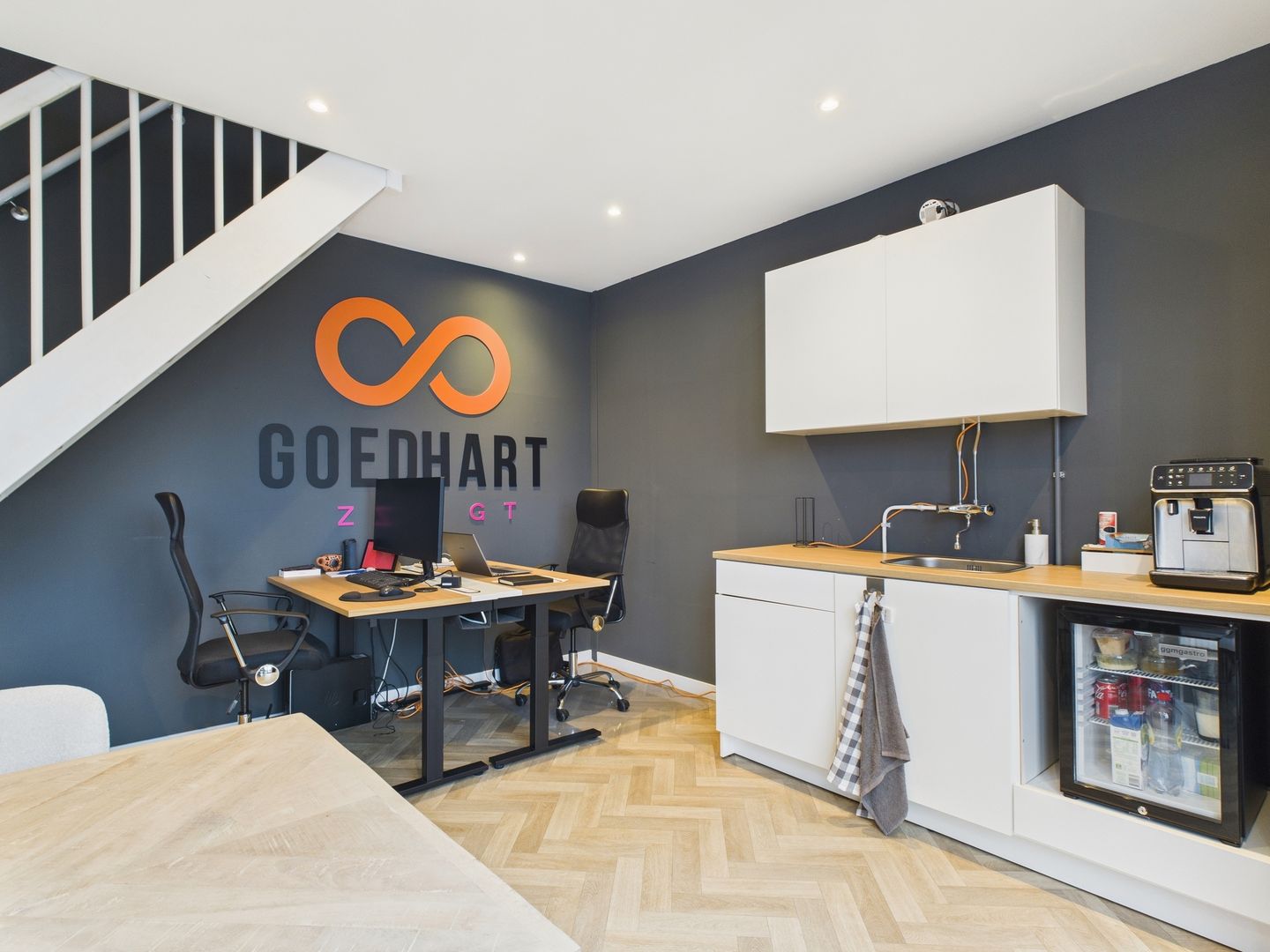 Bekijk foto 3 van Argon 14-E1