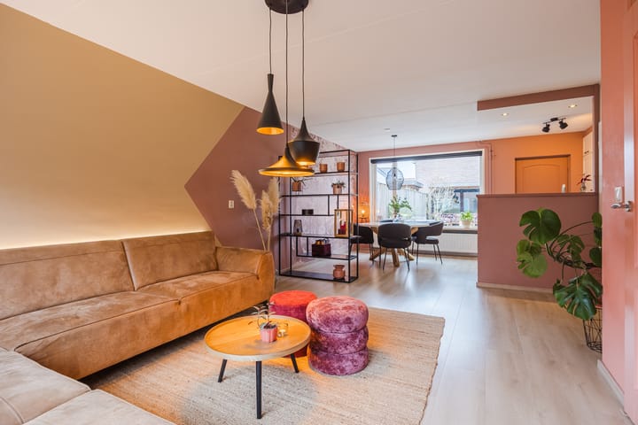 Foto 9 van Valeriaanstraat 33