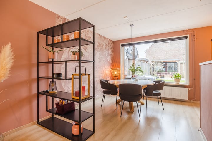 Foto 10 van Valeriaanstraat 33