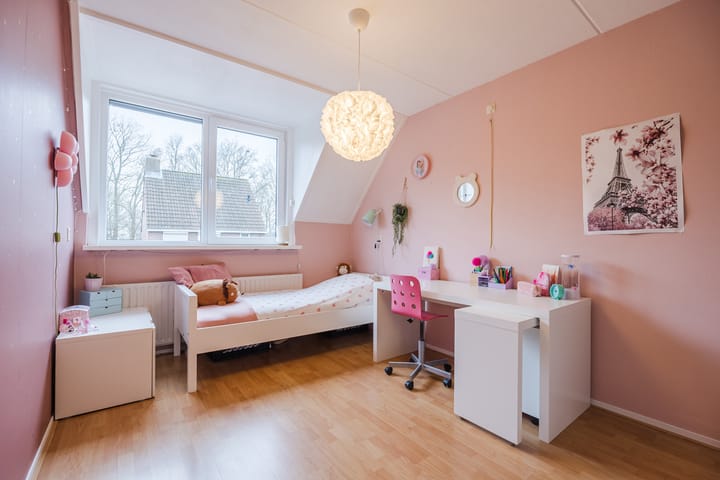 Foto 19 van Valeriaanstraat 33