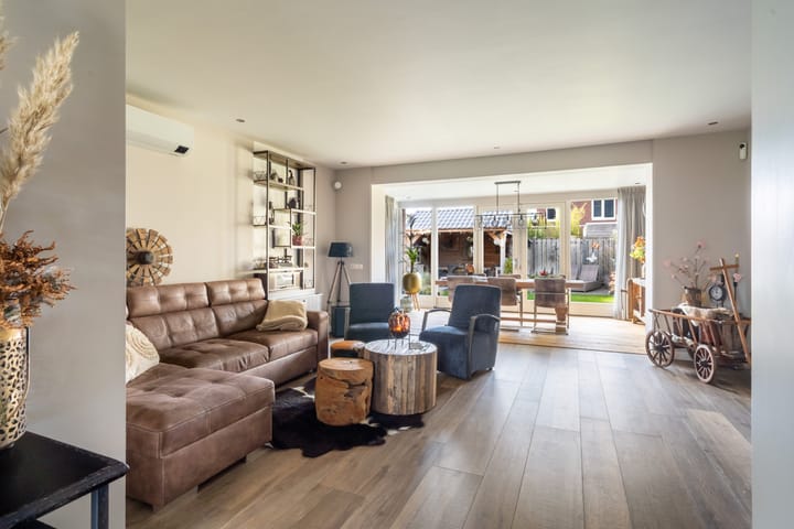 Foto 15 van Mottoen 74