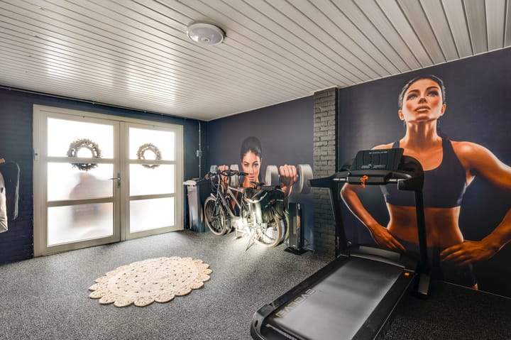 Photo 22 of Hinkert 41