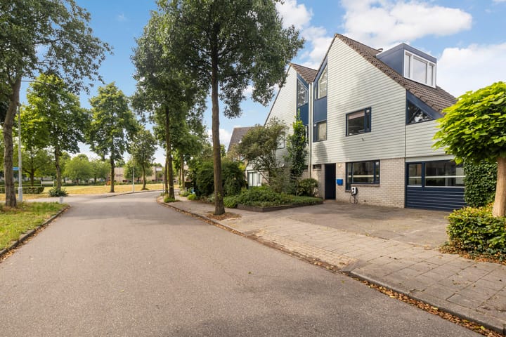 Photo 38 of Rembrandtlaan 108