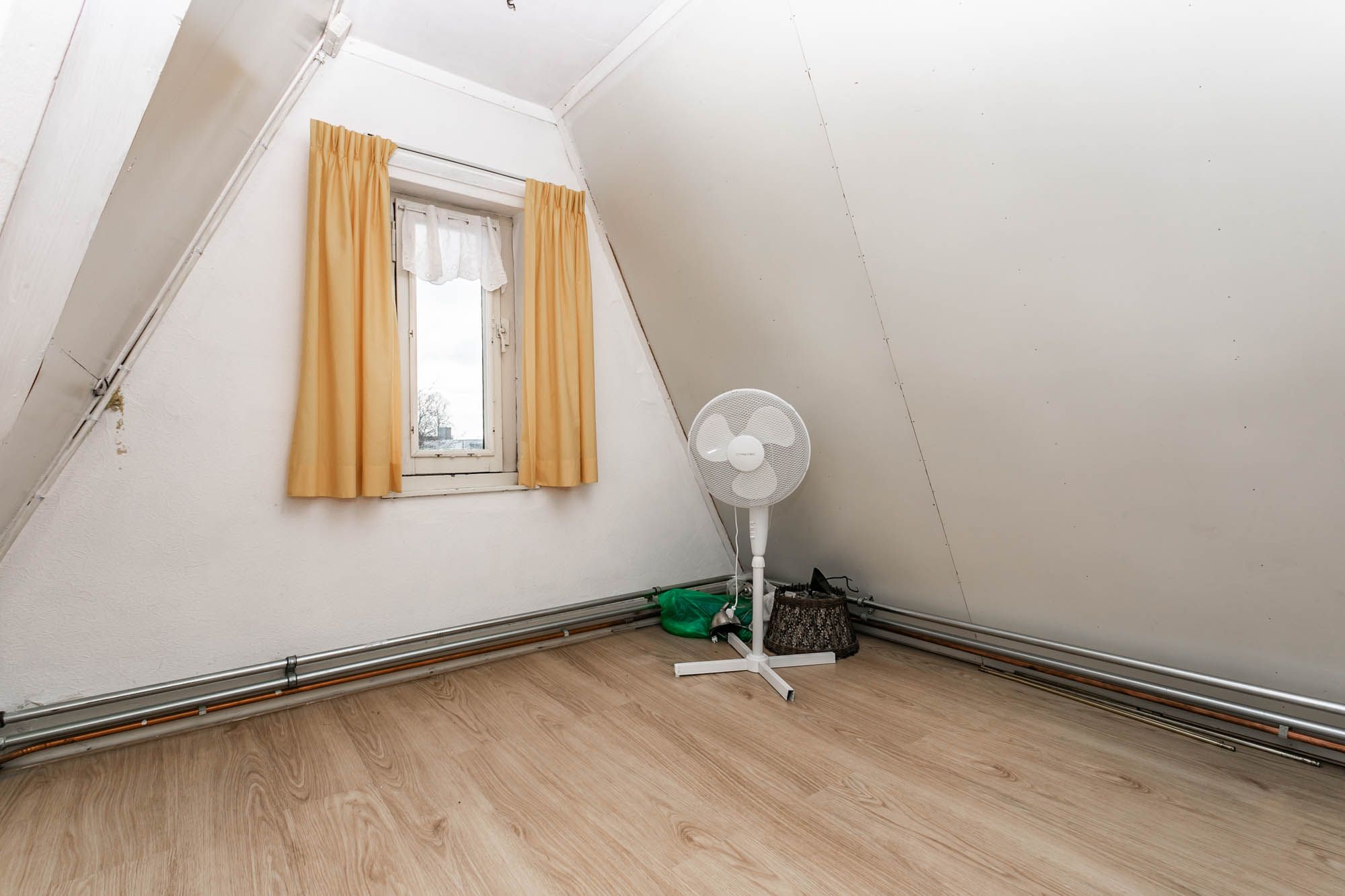 Foto 30 van Aalbekerweg 15