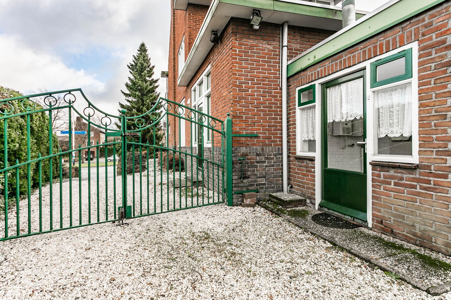 Foto 44 van Aalbekerweg 15