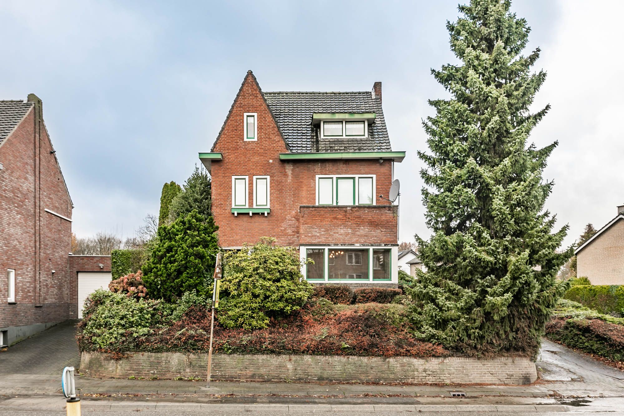 Foto 48 van Aalbekerweg 15