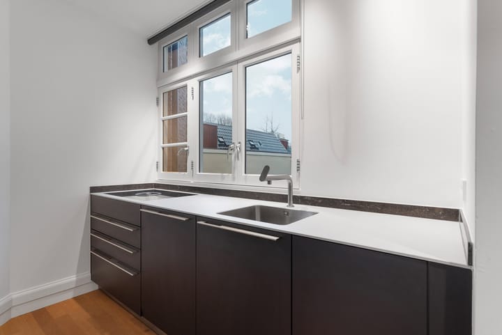 Photo 9 of Vijzelstraat 26-3