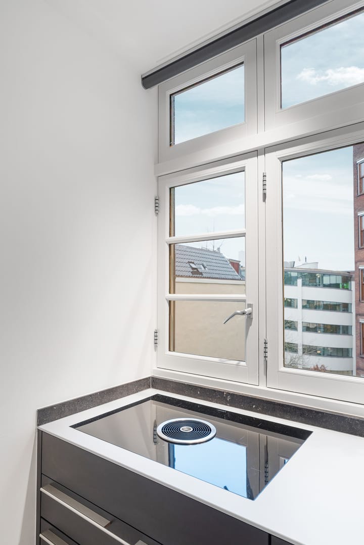 Photo 12 of Vijzelstraat 26-3