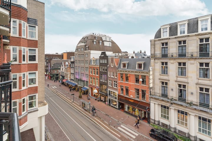 Photo 30 of Vijzelstraat 26-3