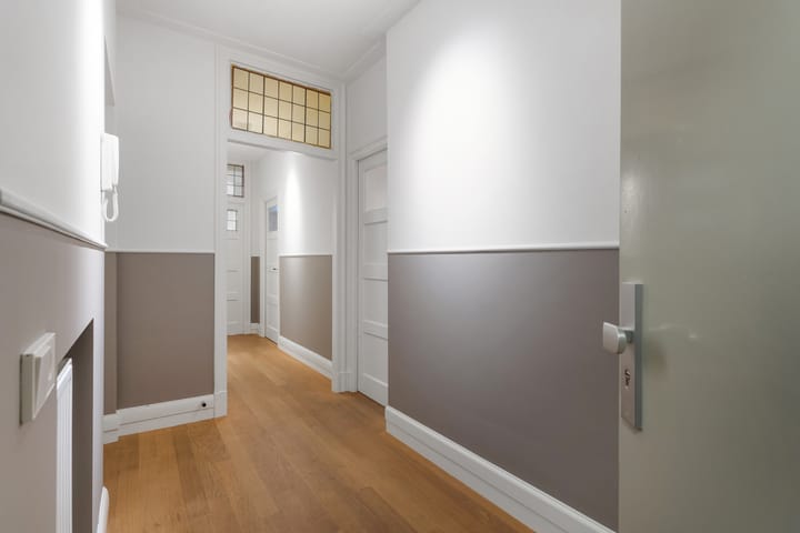 Photo 32 of Vijzelstraat 26-3