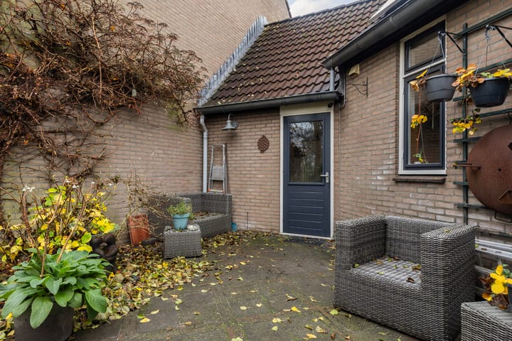 Photo 31 of Roordaburg 40