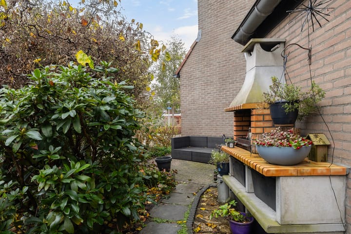 Photo 32 of Roordaburg 40