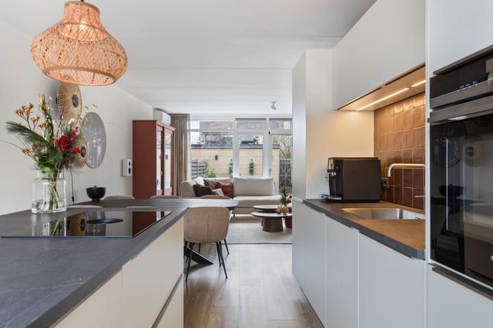 Photo 9 of Diabellistraat 45