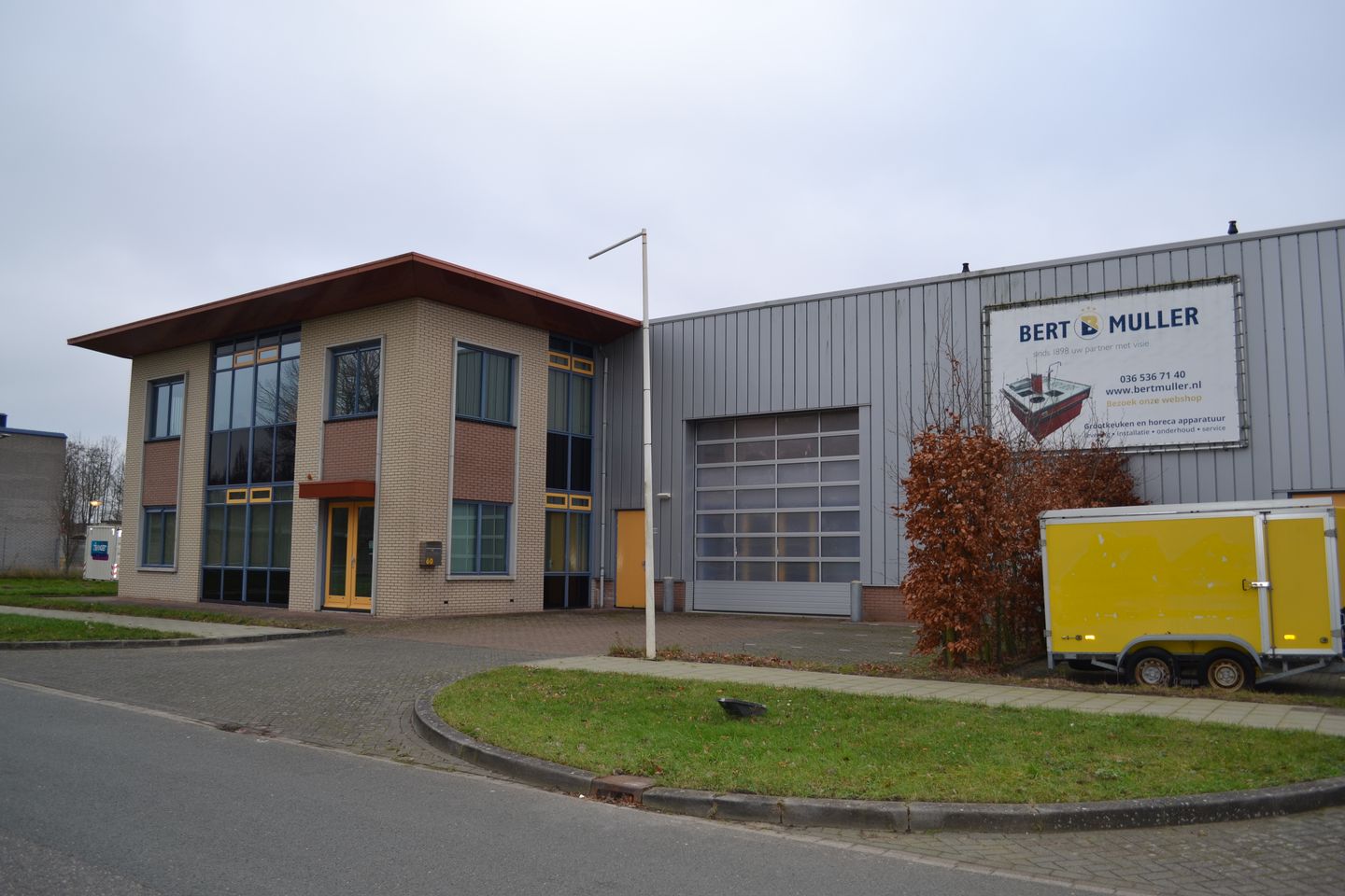 Bekijk foto 2 van zandzuigerstraat 60 B-C