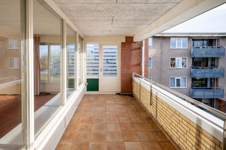 Foto 10 van Bernstein 76