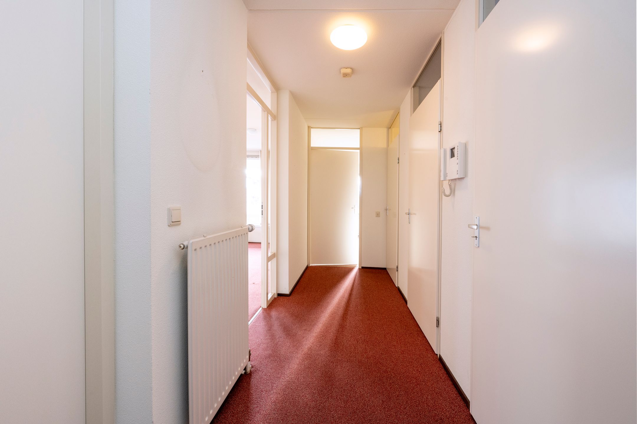 Foto 12 van Bernstein 76